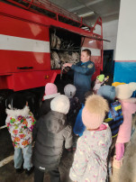 Экскурсия в пожарно- спасательную часть № 41 г. Новопавловска Экскурсия в пожарно- спасательную часть № 41 г. Новопавловска.